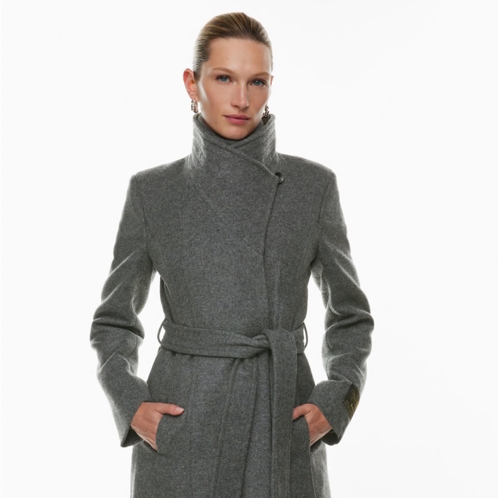 NWT-Aritzia Babaton Connor coat Size S. Heather charcoal.